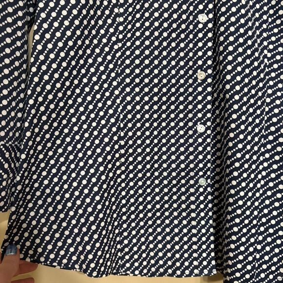 Talbots Navy White Button Up Cotton Blouse Polka Dot Wrinkle Resistant Petite 12 - Picture 5 of 11